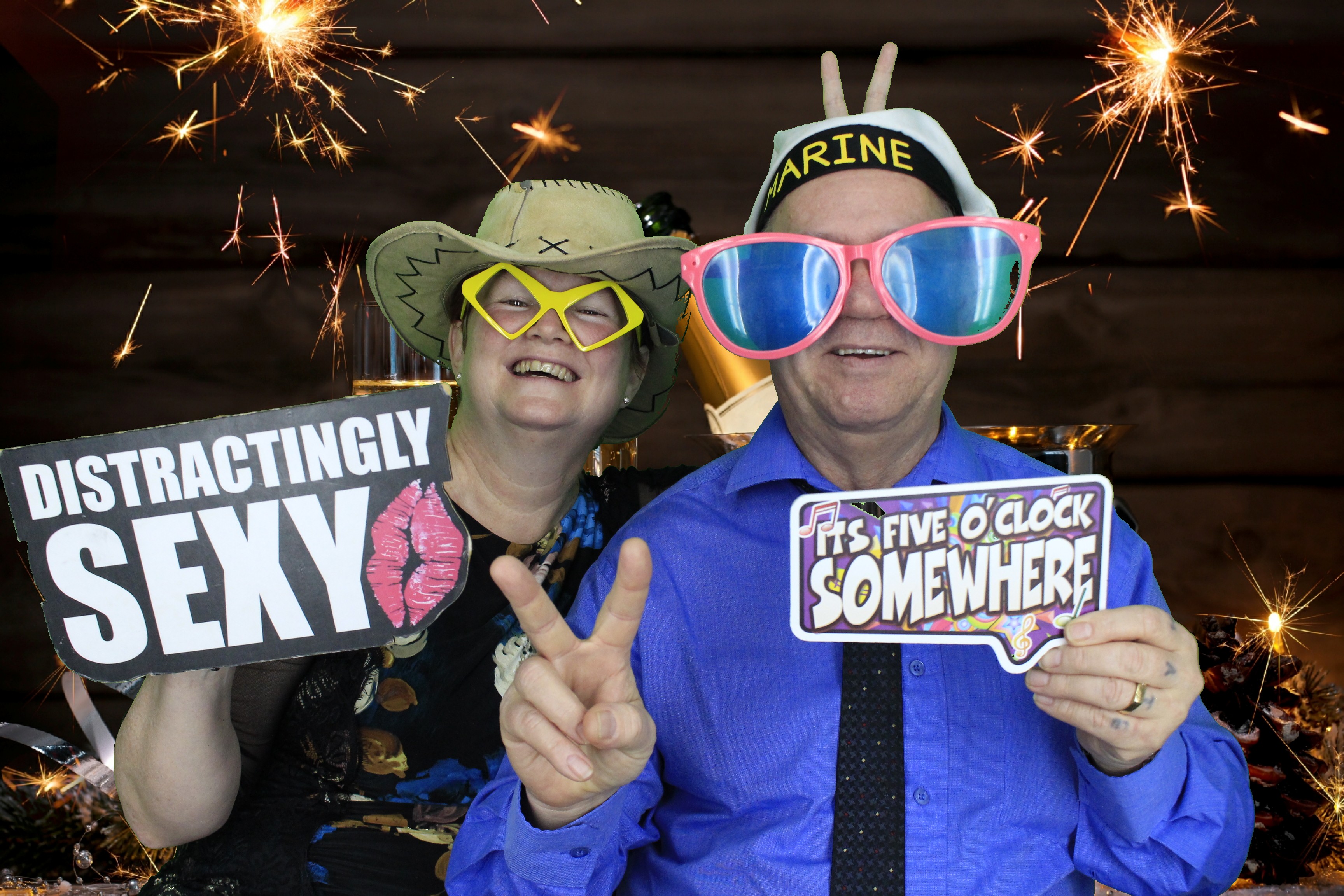 New Years Eve Party Silvermere | View more photos from the event at gallery.myphotoboothexperience.co.uk/u/MyPhotoBoothExperienceLtd/New-Years-Eve-Party-Silvermere